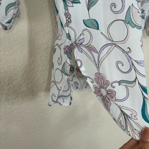 LC Lauren Conrad Floral Print Blouse Size Medium - Picture 6 of 9